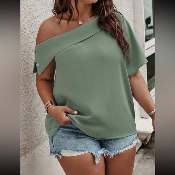 Boho plus size asymmetrical hem blouse - Picture 1 of 5